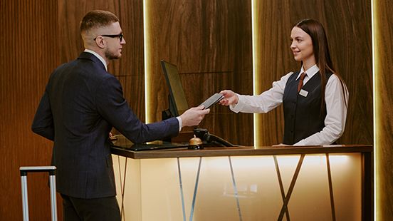 How professional hospitality operations influence guest satisfaction, reviews and long term property performance.